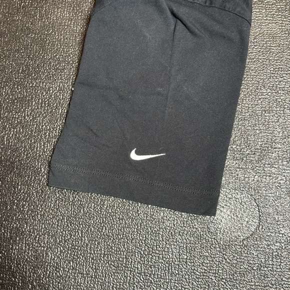 Nike Black Double Swoosh Graphic Tee - Black/White - Medium - Picture 4 of 5